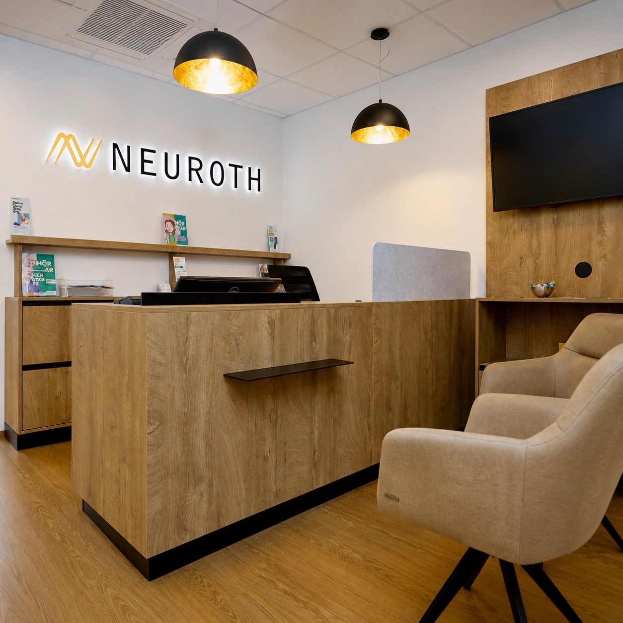 Blick in das Neuroth Hörakustik-Fachinstitut im HNO-Zentrum Heiligenstadt.